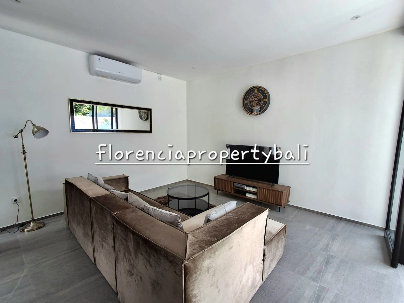 (FW003KE-Y) Comfort Living Brand New Villa in Batu Belig — image 4