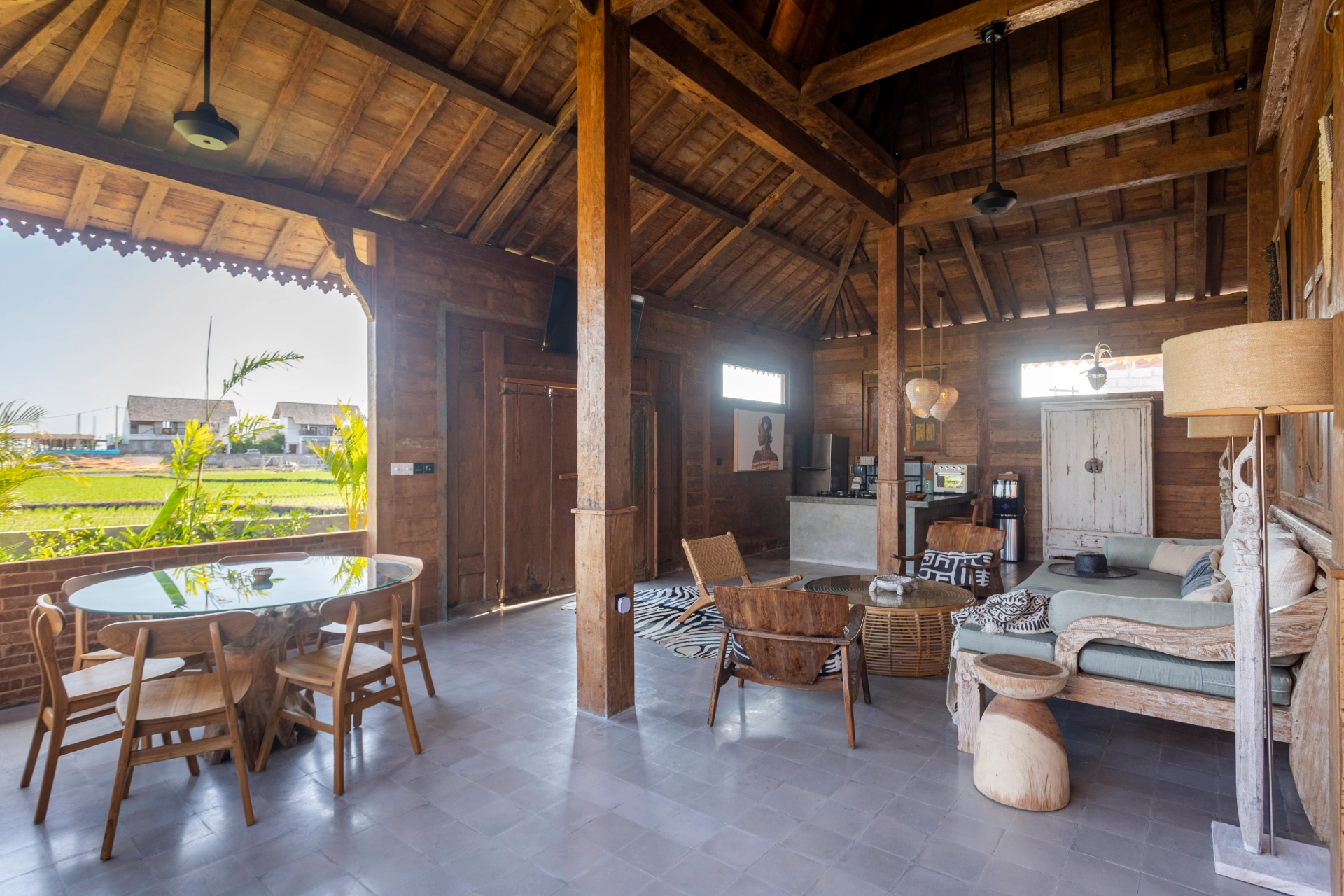 Villa Tile - A charming 3BR Villa w Pool and View — image 3
