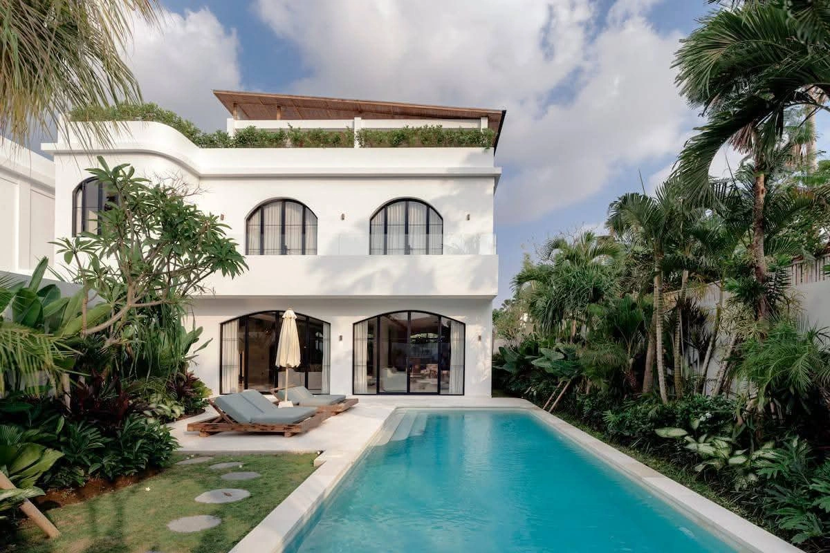 4 BEDROOMS LUXURY VILLA BERAWA FOR DAILY AND MONTHLY RENT