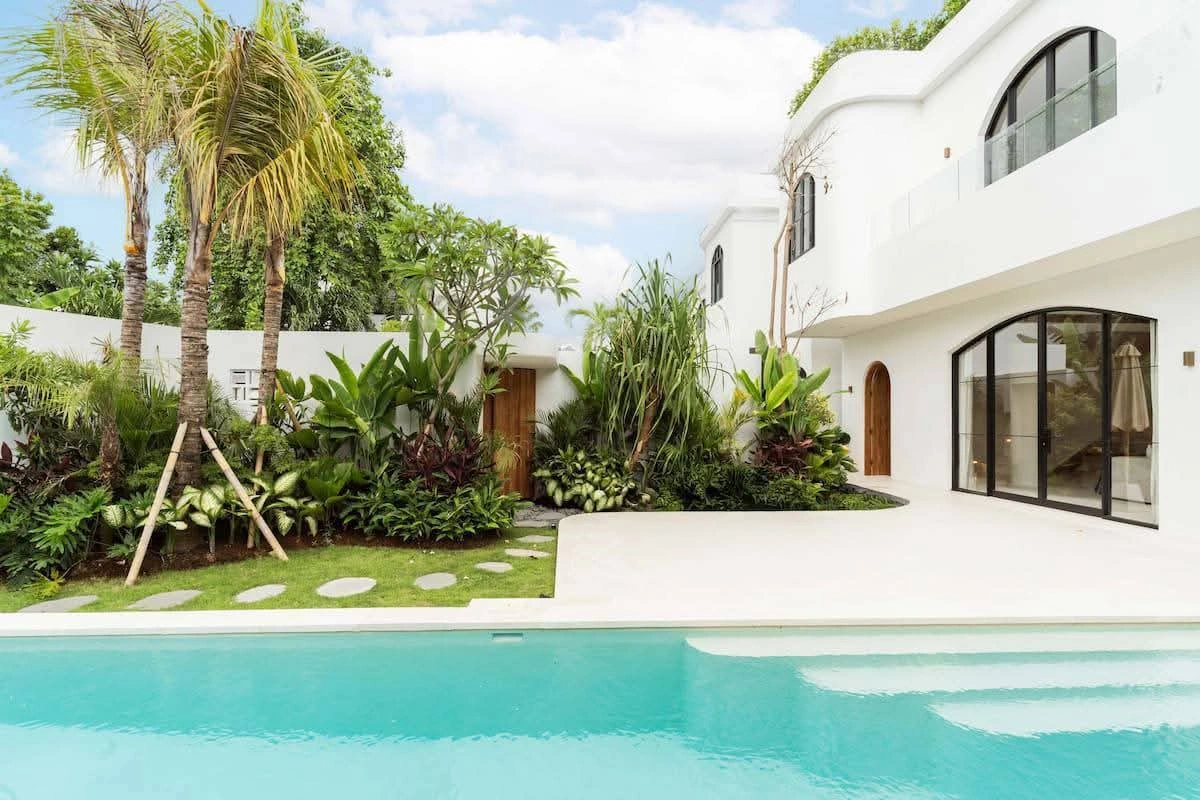 4 BEDROOMS LUXURY VILLA BERAWA FOR DAILY AND MONTHLY RENT — image 1