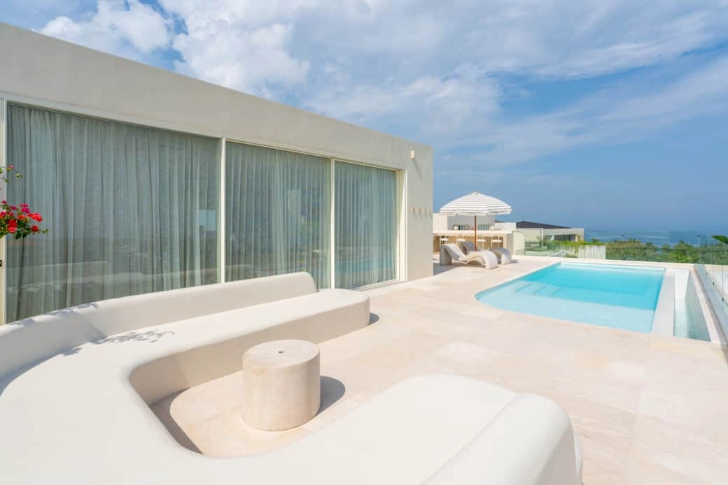 Luxury Ocean View Villa in Uluwatu — image 2