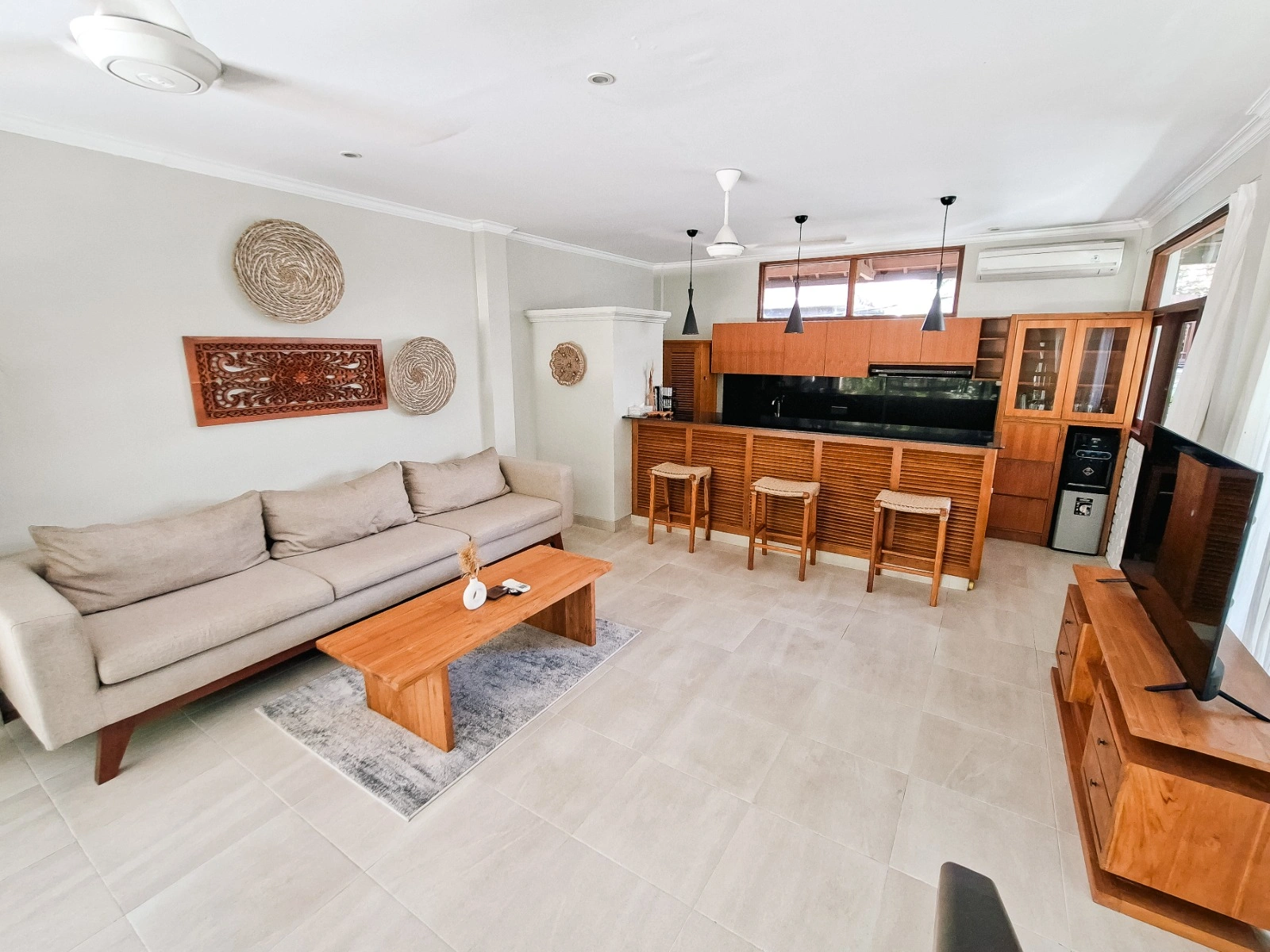 3-Bedroom Villa with Quiet Residential Charm in Cepaka (R-VB02) — image 3