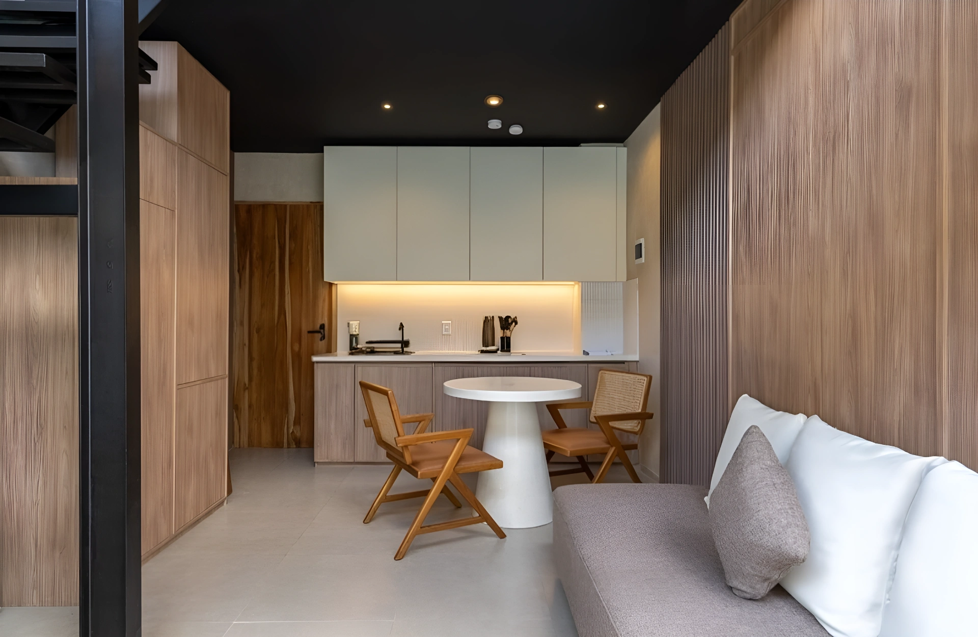 Guest Favorite Nomad 1BR Pool 9" Canggu Beach — image 2