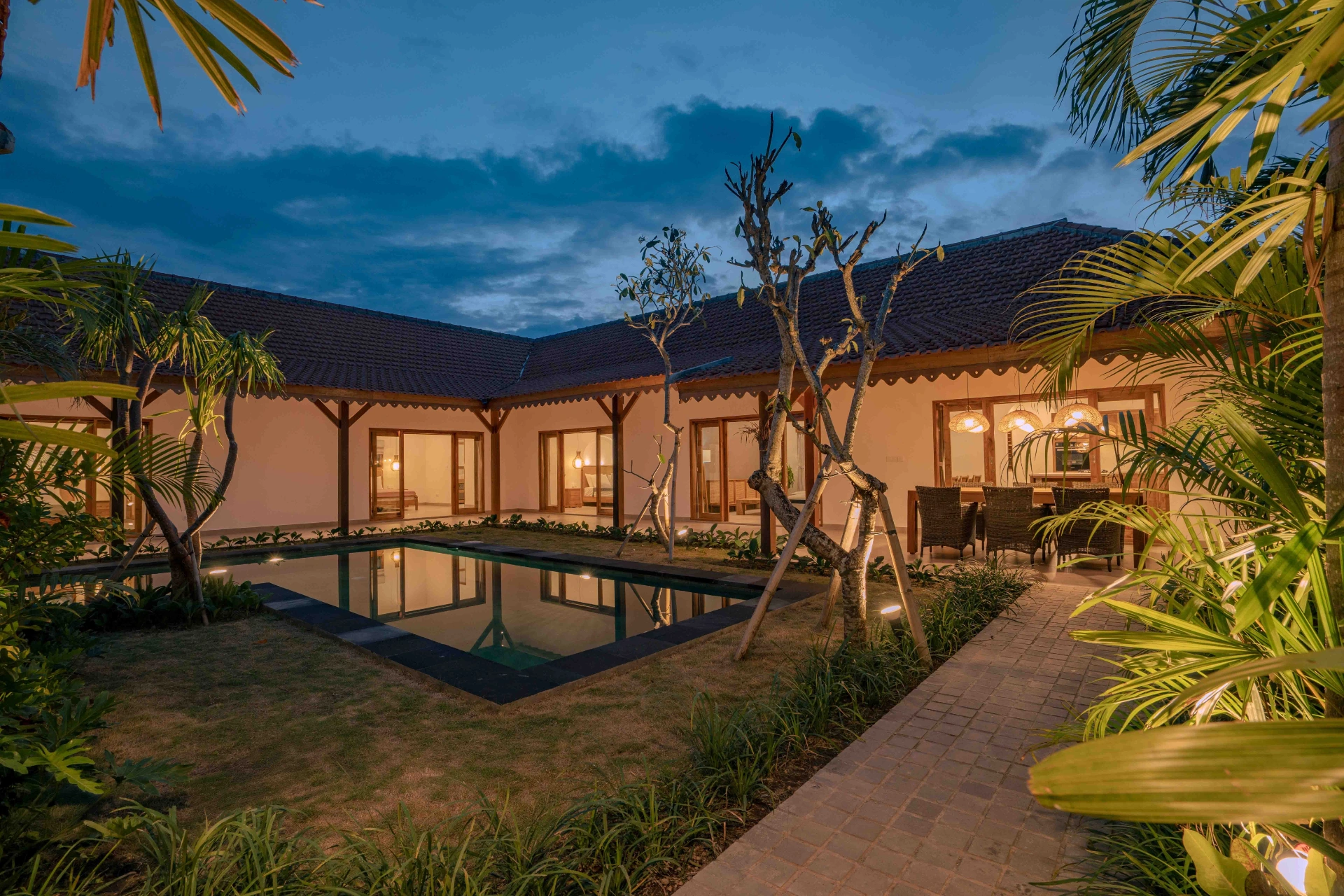 3 Bedroom Modern Tropical Villa