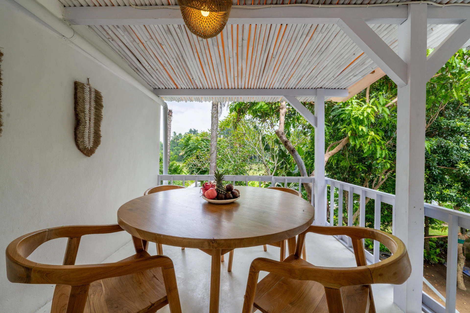 Jungle House - 2BR Jungle Villa | Shared Pool and Garden & Family Friendly