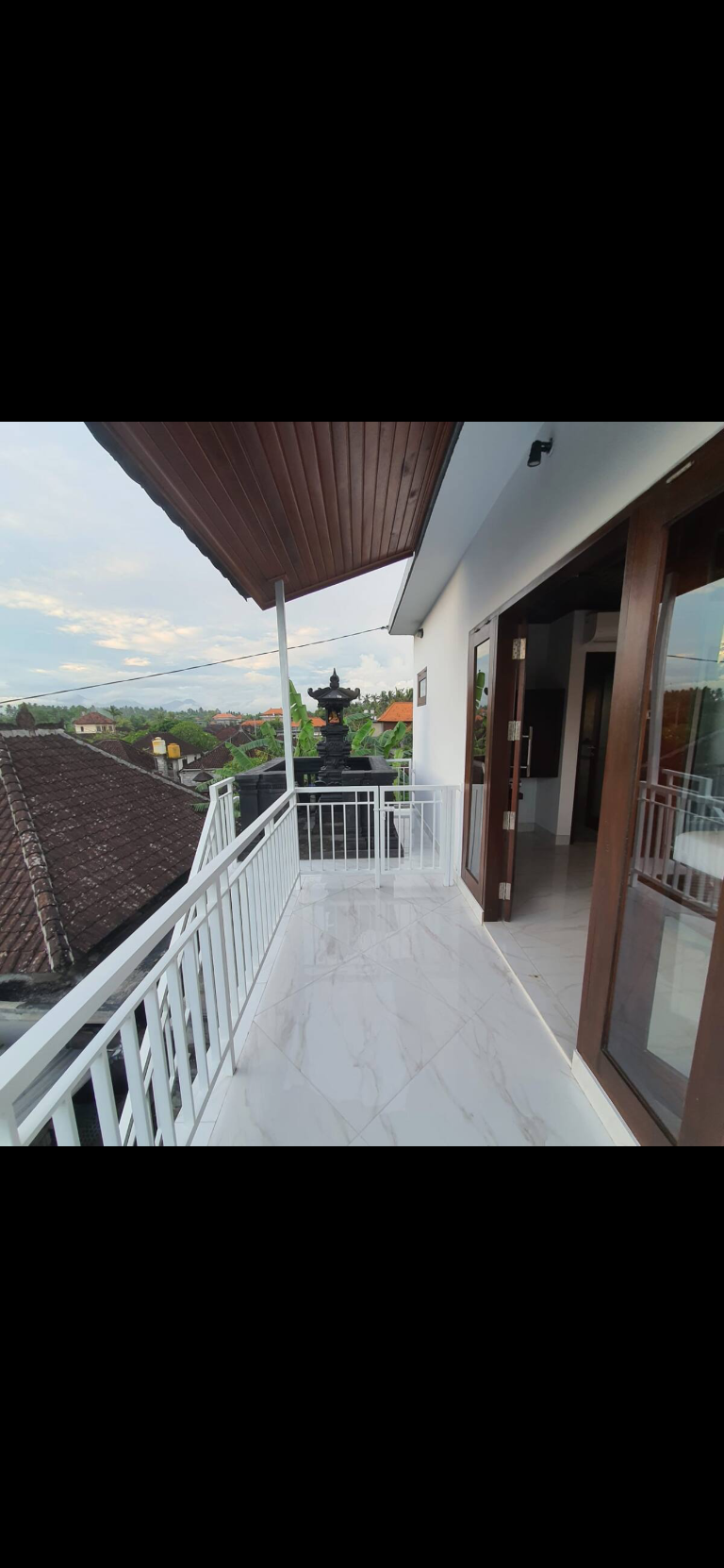 Blue Cat Villa — image 4