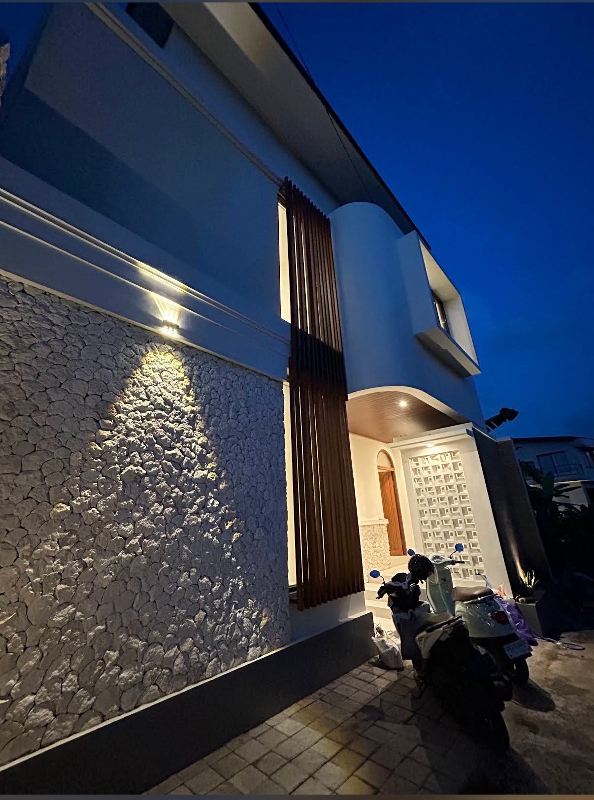 Villa for Rent Lease Forsale Freehold — image 1