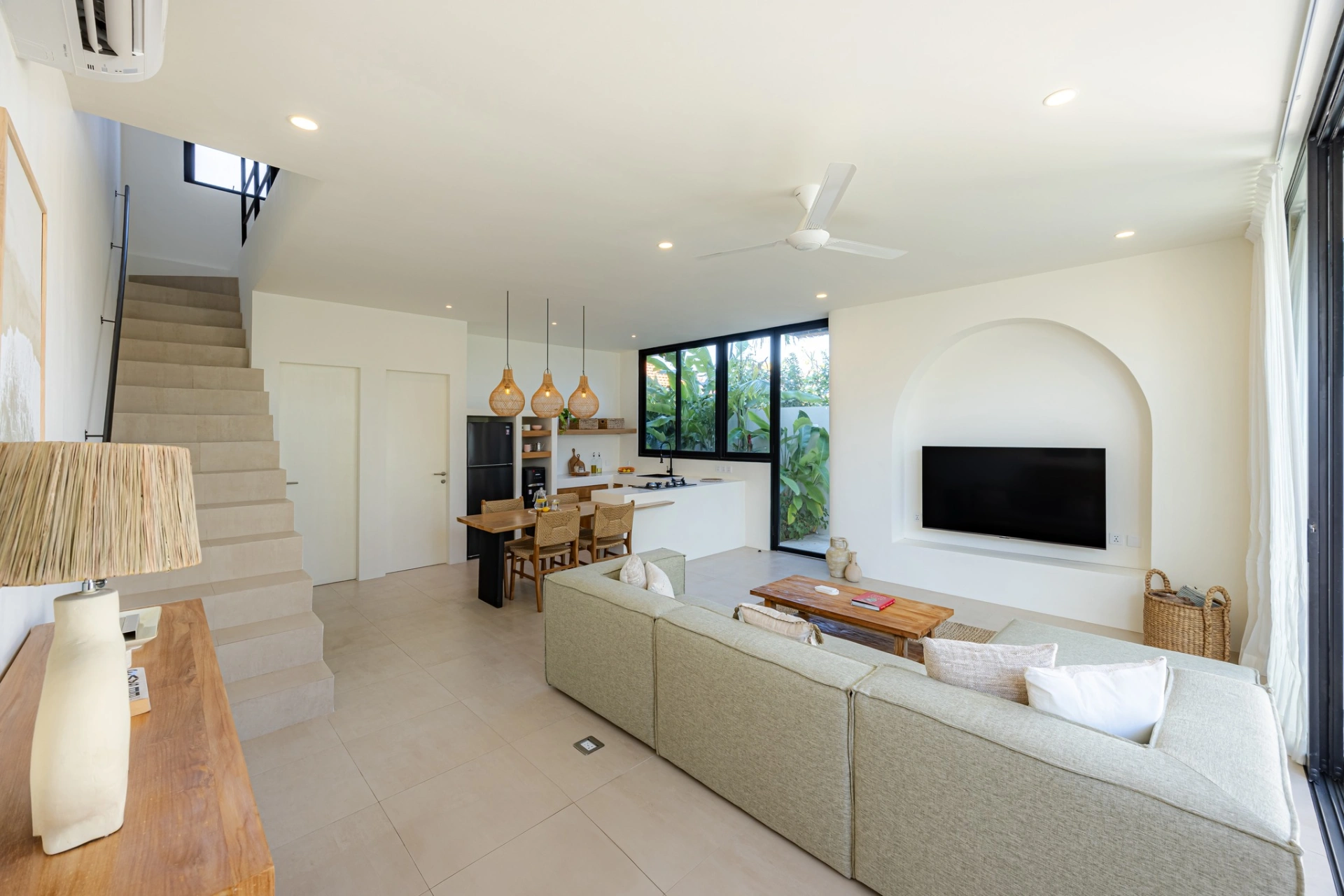 2 BR VILLA IN MUNGGU