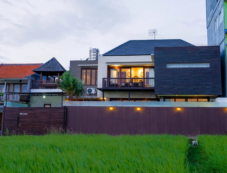 New Rice Field View 3 bedroom in Berawa Canggu — image 4