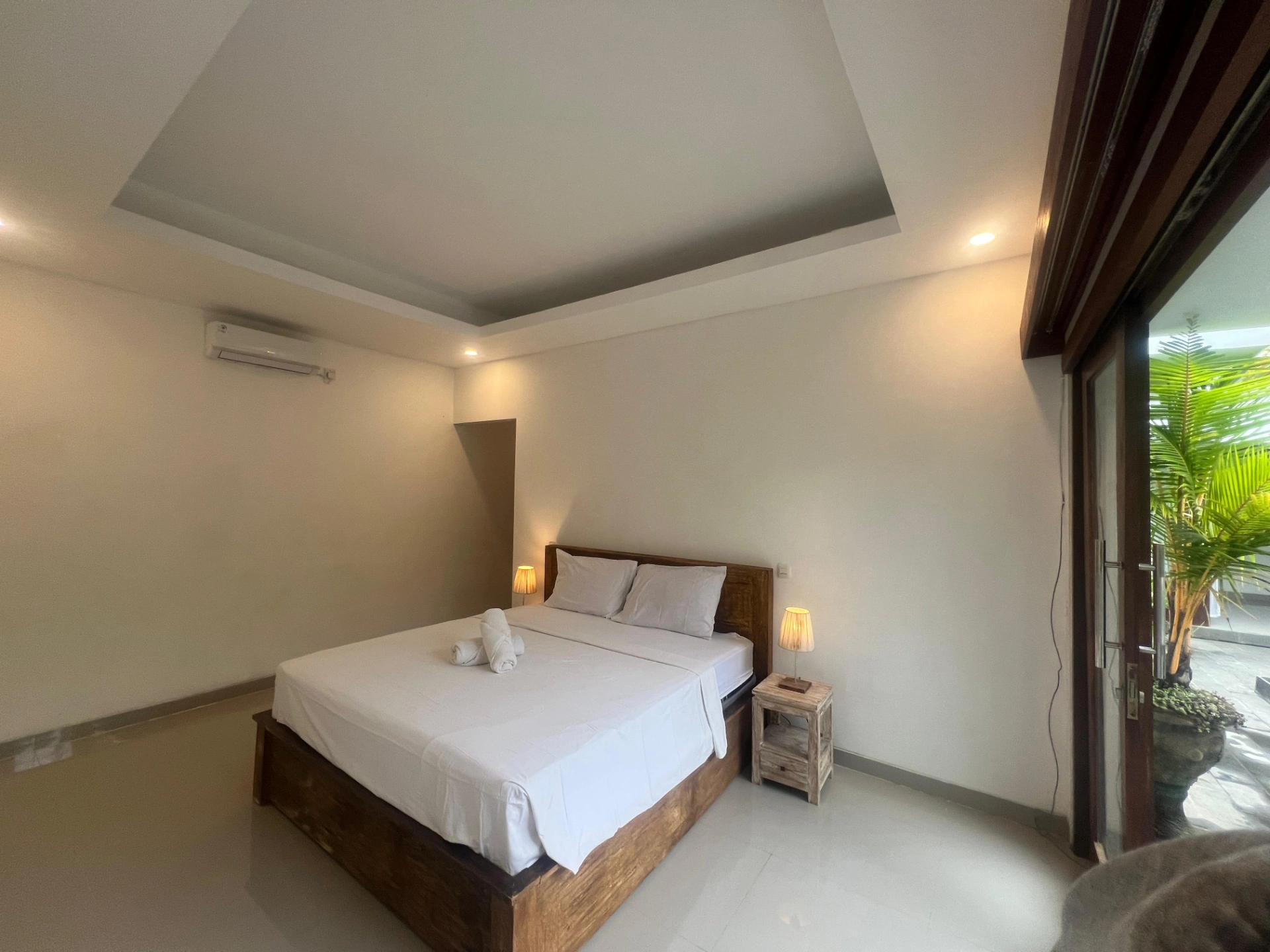 3 Bedroom Open Sublease in Cemagi Pet-Friendly Villa with Garden Near Beach