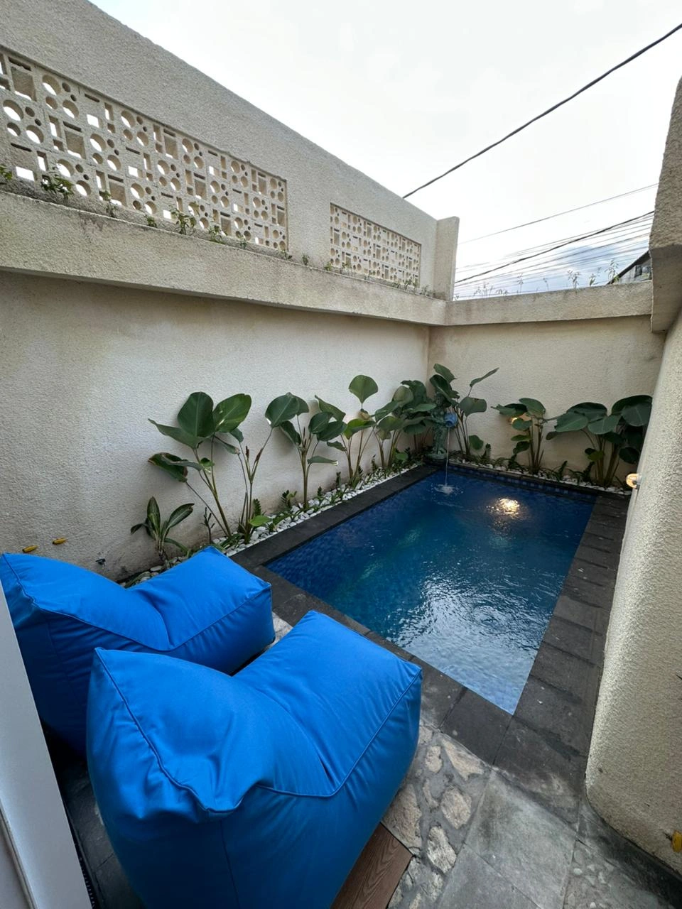 New Modern 2 Bedroom Villa Prime area in Berawa Canggu — image 1