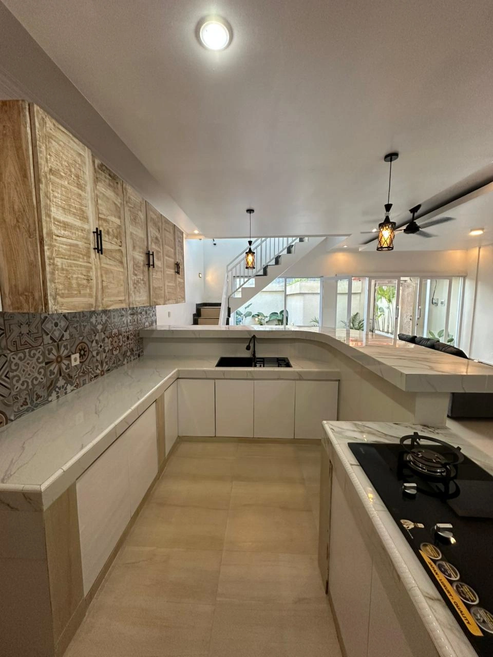 New Modern 2 Bedroom Villa Prime area in Berawa Canggu — image 4