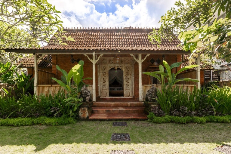 Elephant House- 1BR Family-Friendly Villa with Shared Pool and Garden| Near Ubud