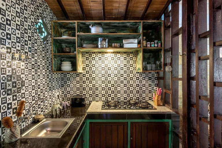 Elephant House- 1BR Family-Friendly Villa with Shared Pool and Garden| Near Ubud — image 4