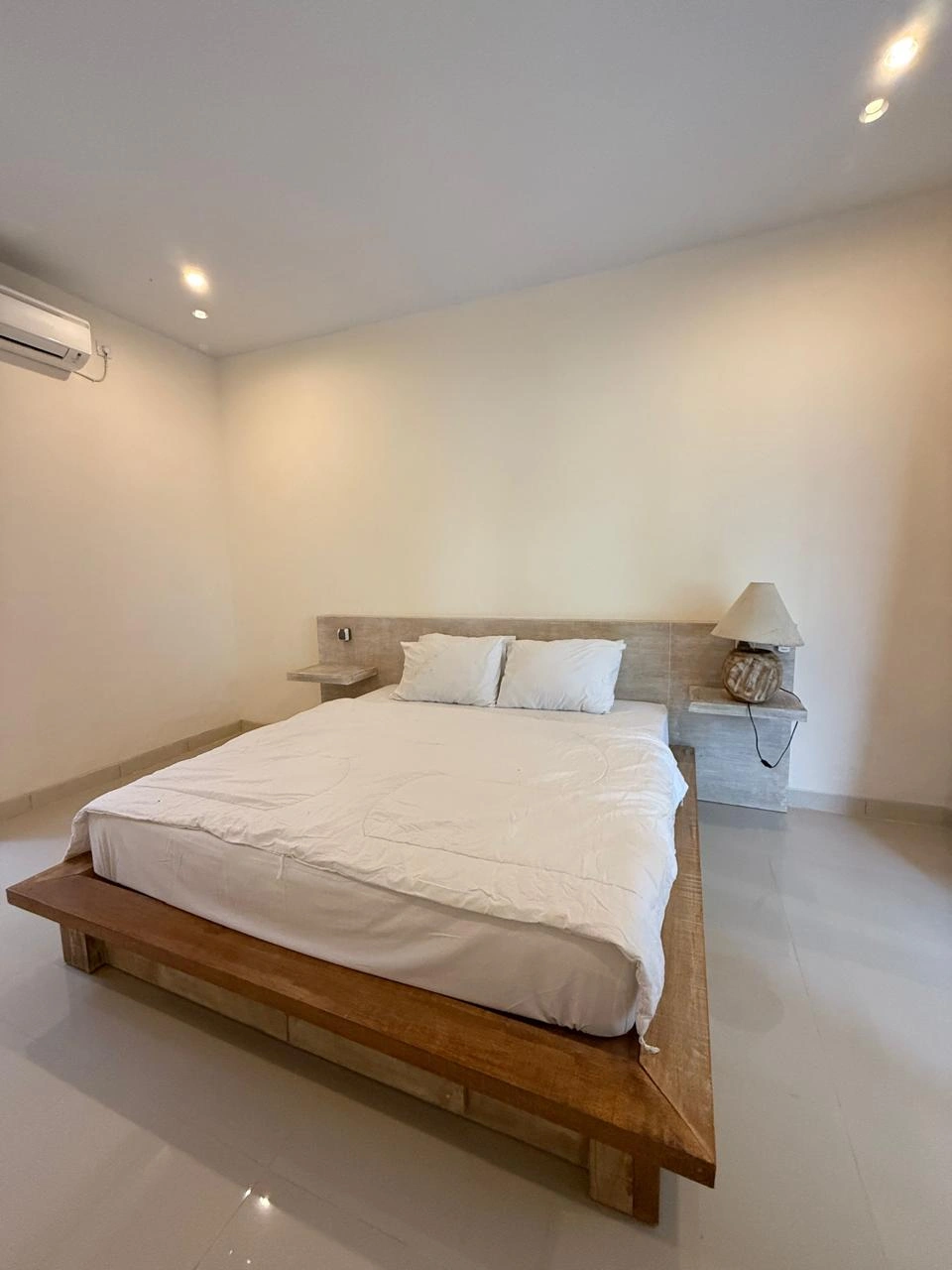 Cheap 2 Bedroom Villa - Babakan Canggu — image 1