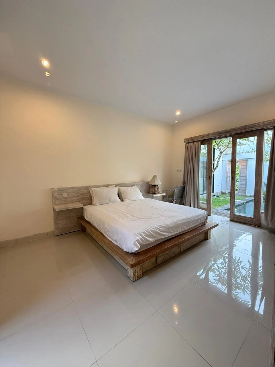 Cheap 2 Bedroom Villa - Babakan Canggu — image 4