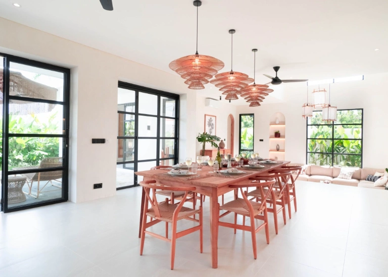 Luxury 4BR Tropical Villa w Rooftop & Rice Field Views Seseh — image 1