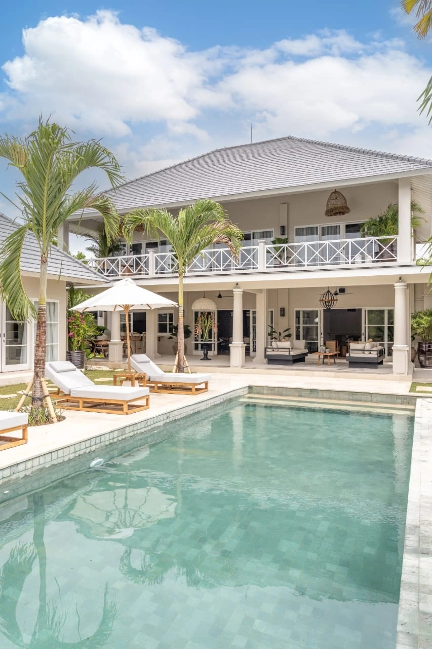 Villa For Rent 4 Bed In Berawa Tibubeneng Bali PO-4087