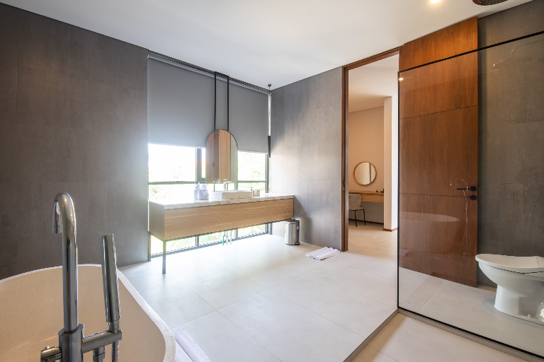 Available 4 bedroom in Nuanu — image 3