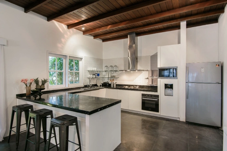 3 BEDROOM VILLA IN UMALAS IDR 50 MILL/MONTH +62 821 2222 0001 — image 4