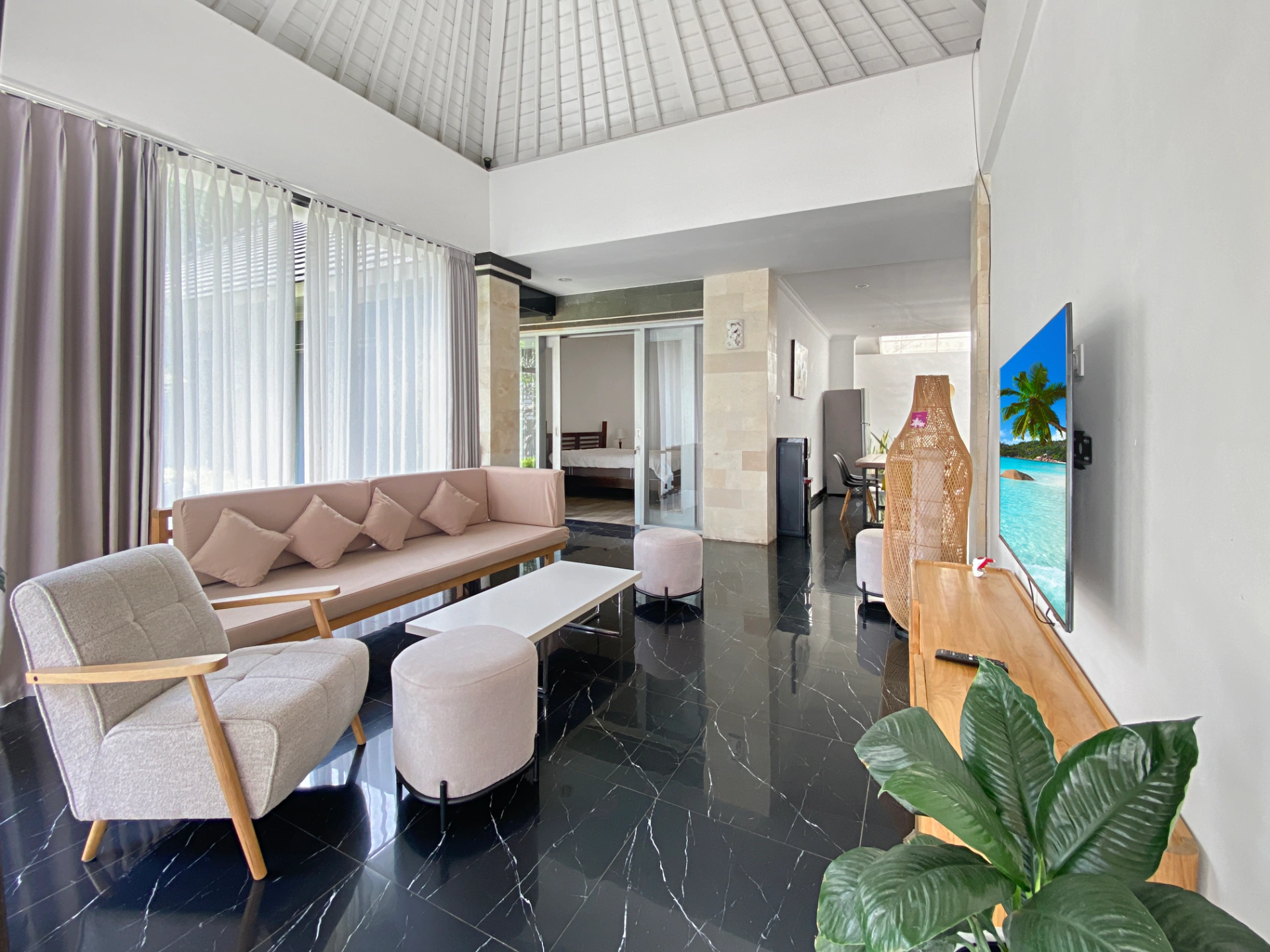 Pererenan Palm Villa By Local Property Team — image 4