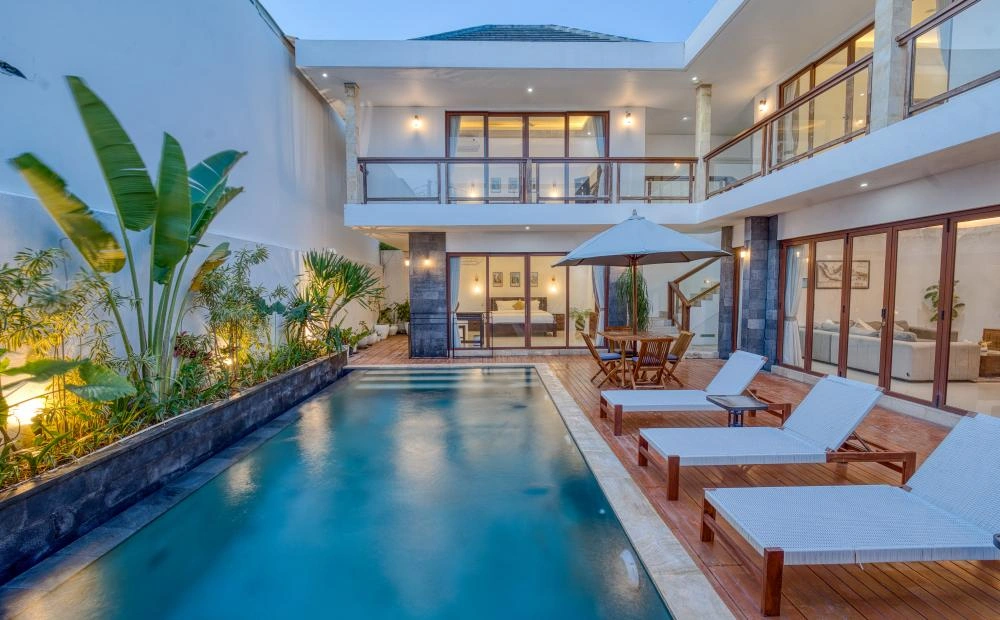 Luxury Family Villa By Local Property Team
