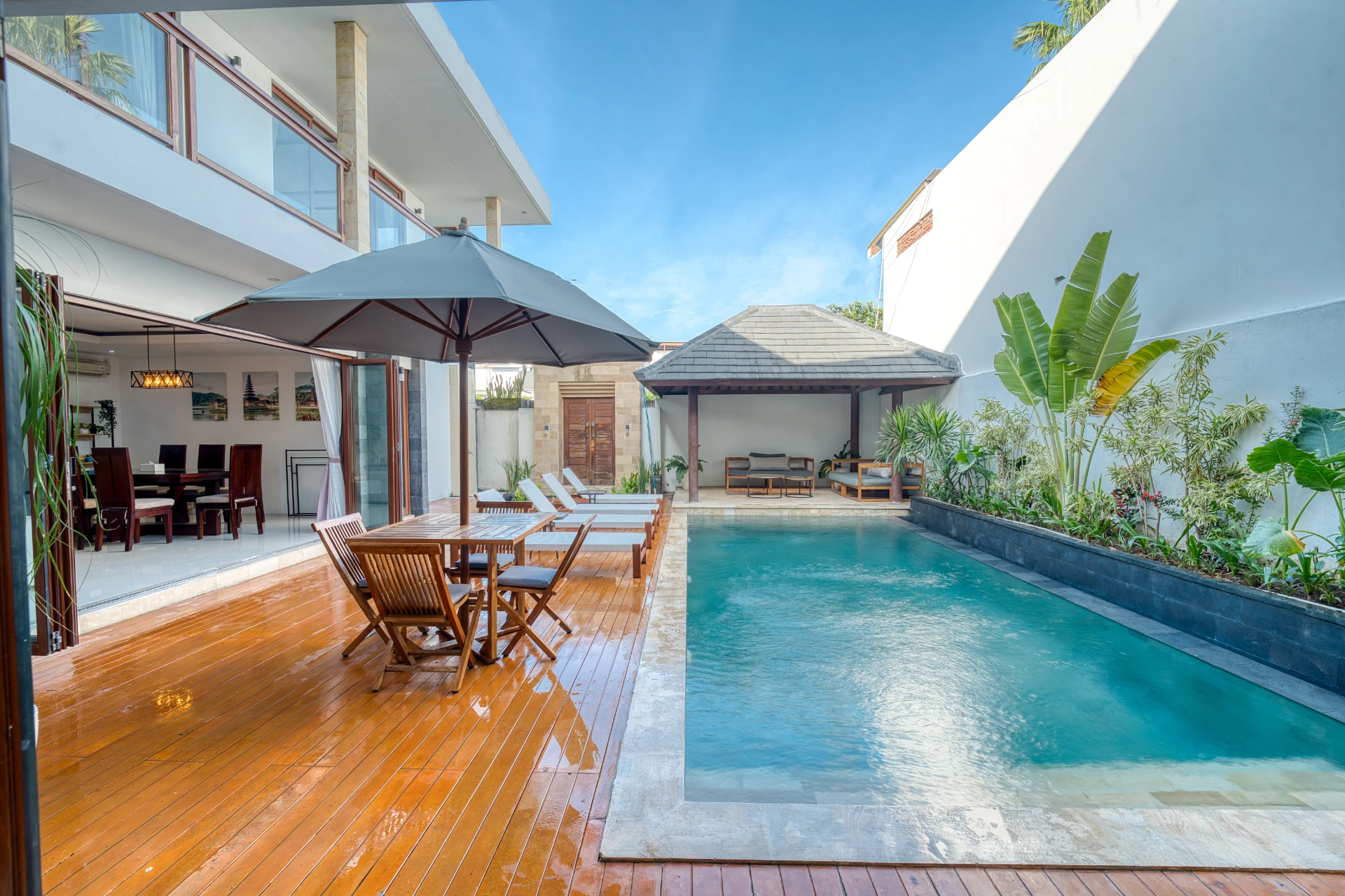Luxury Family Villa By Local Property Team — image 1