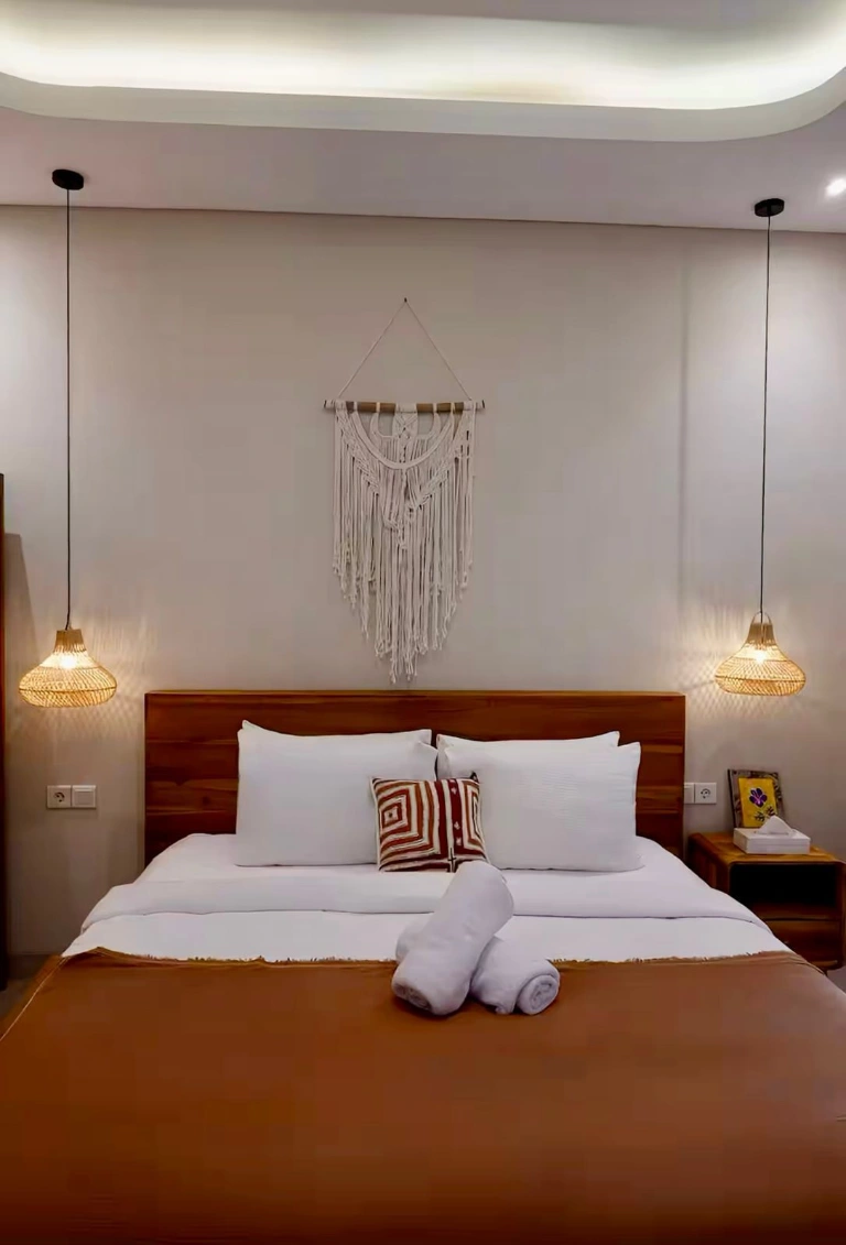 2BR Villa Lumea at Batu Bolong Canggu — image 3