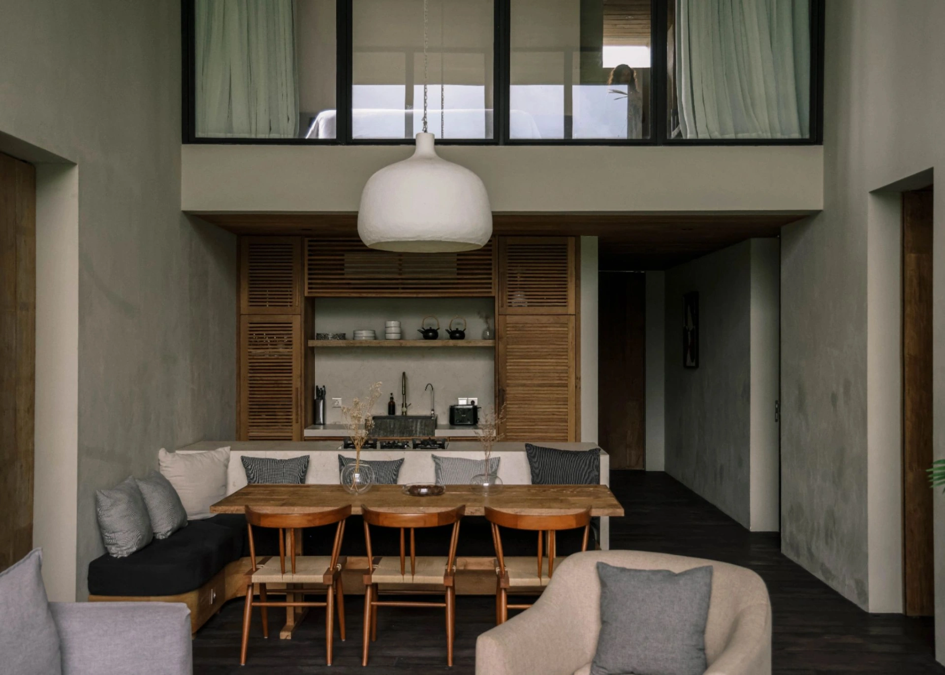 Boutique 3BR Rooftop Villa in Gated Nyanyi — Ricefield Views