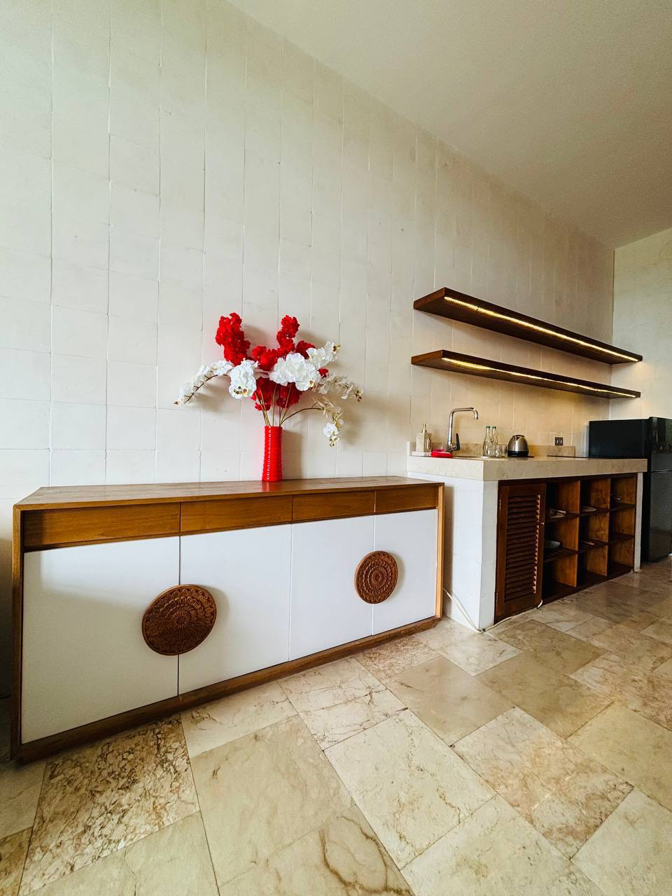 PARQ Ubud Onyx — image 1