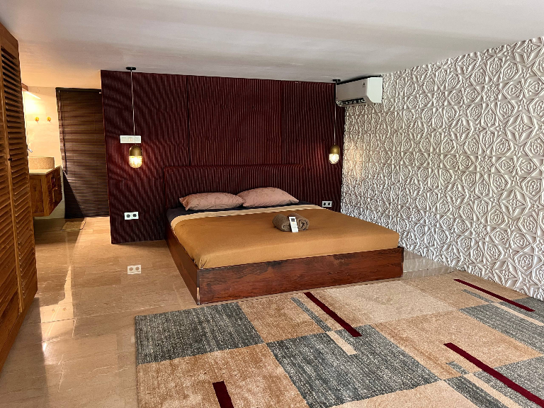 Onyx PARQ Ubud 2 level apartment — image 3