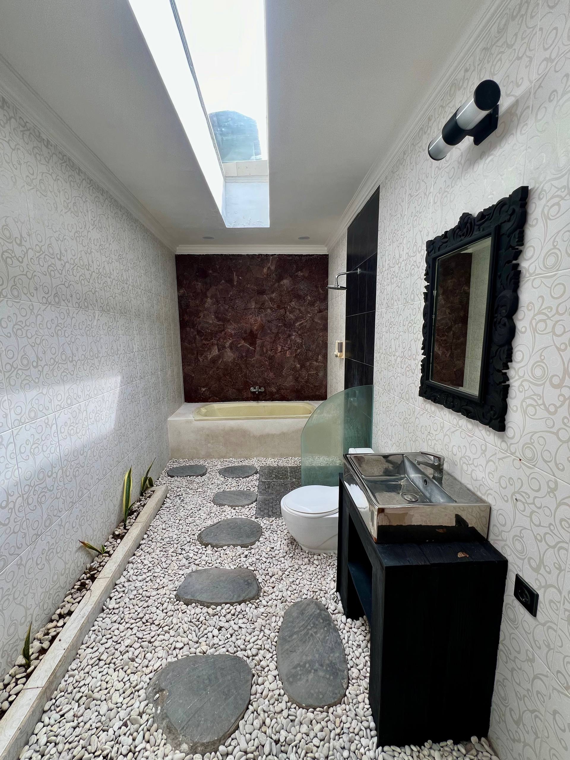 3 bed Villa + big livingroom — image 3