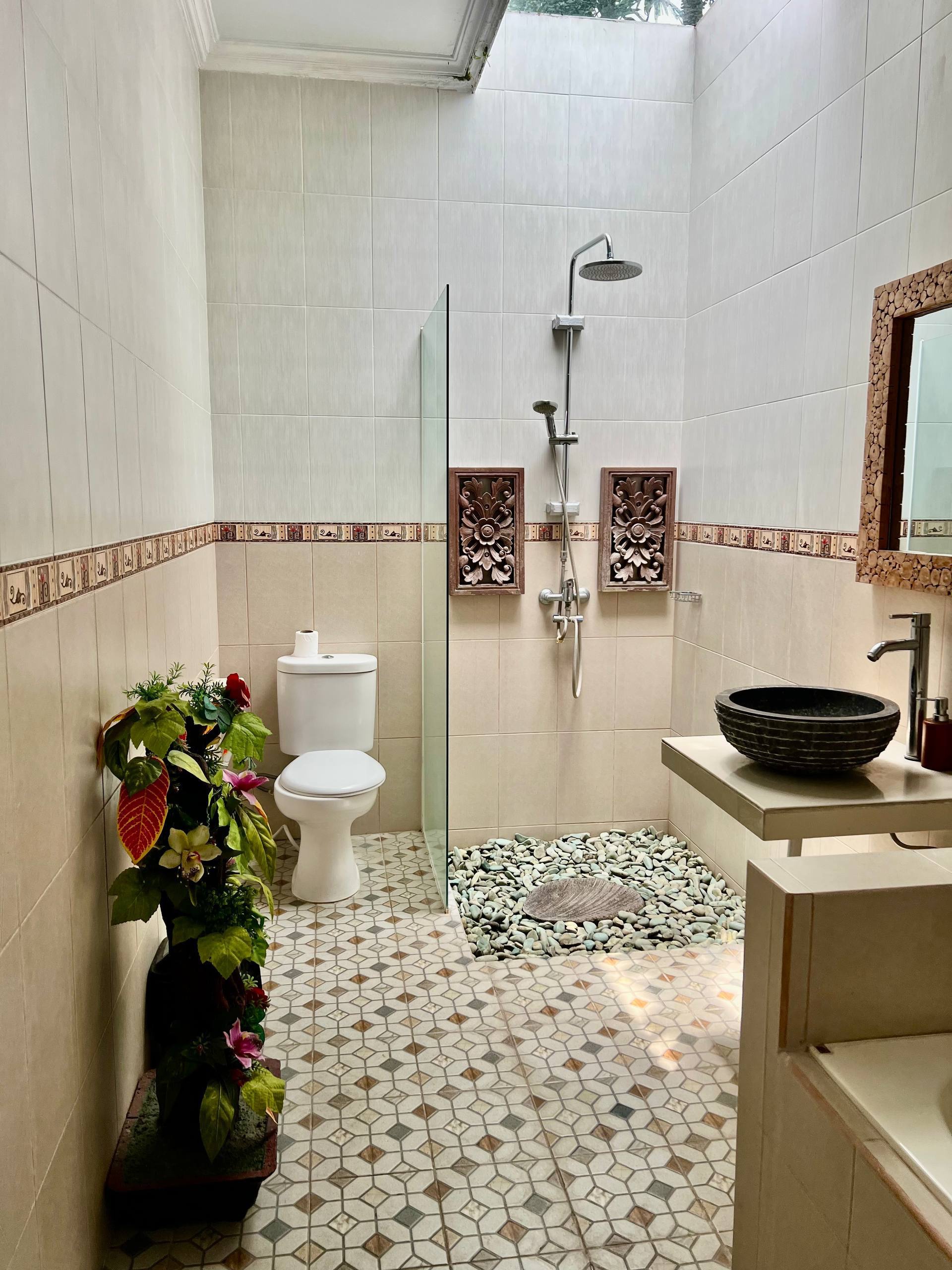 Large Villa for Families or Groups in South Ubud — image 3