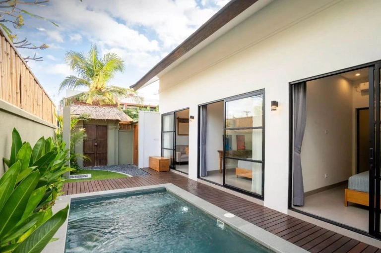 2 BR VILLA IN TUMBAK BAYUH — image 2