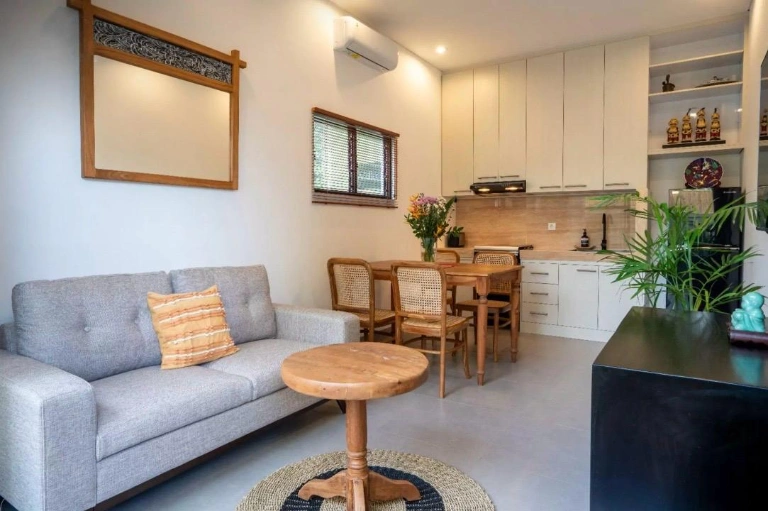 2 BR VILLA IN TUMBAK BAYUH — image 4