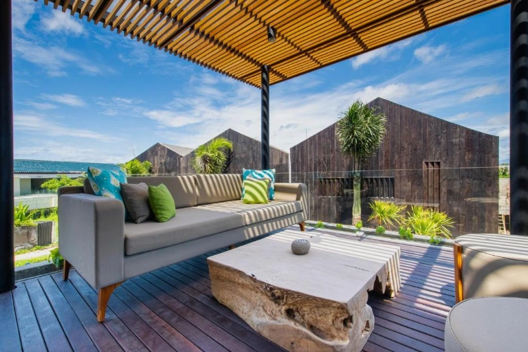 3 BR LUXURY VILLA IN PERERENAN — image 4