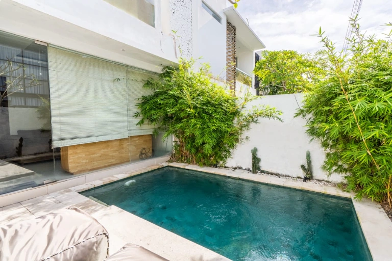 2 Bedroom Prime Location Freehold Villa — image 1