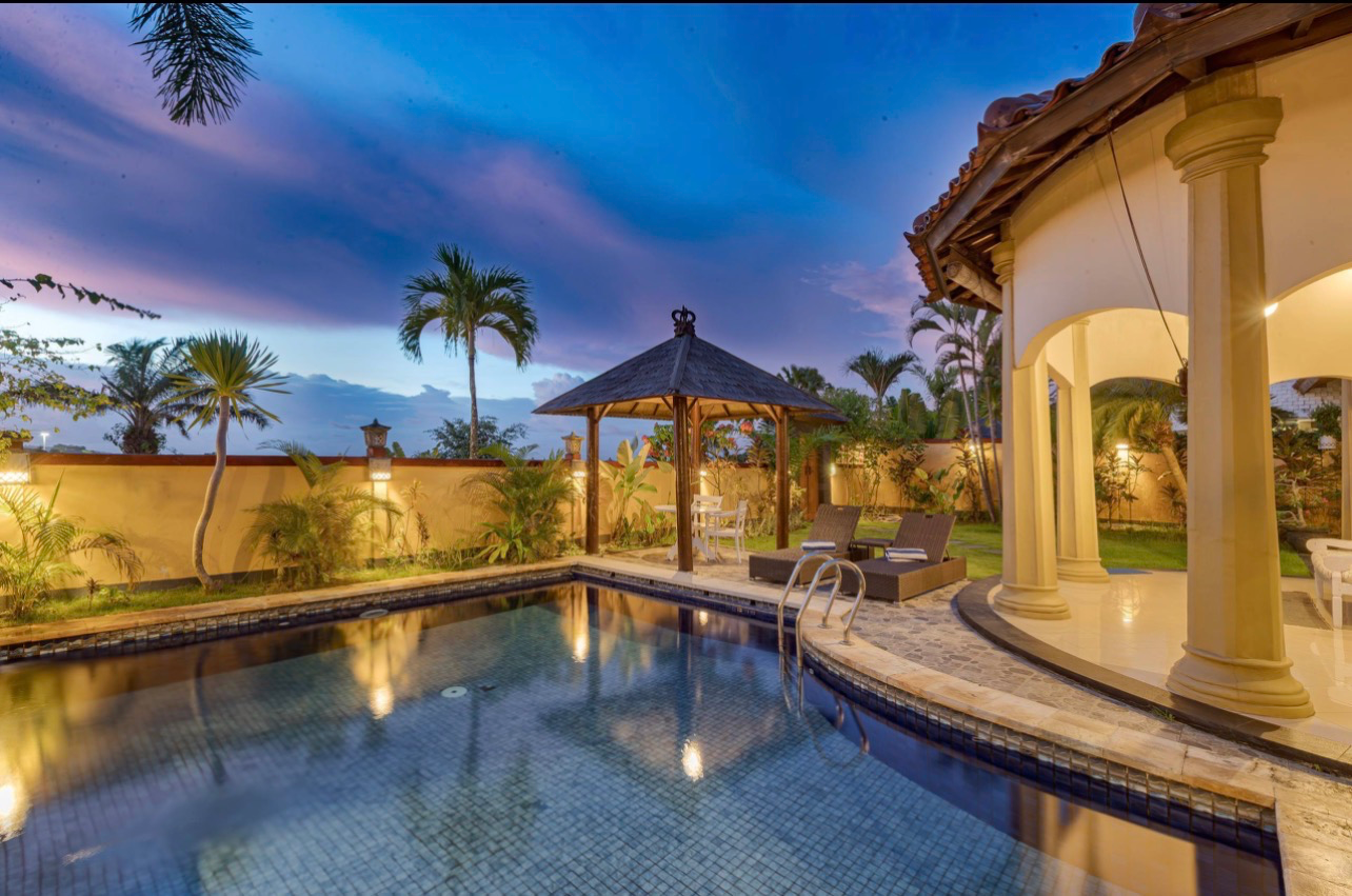 Premium villa with park and sunset views GWK — image 2