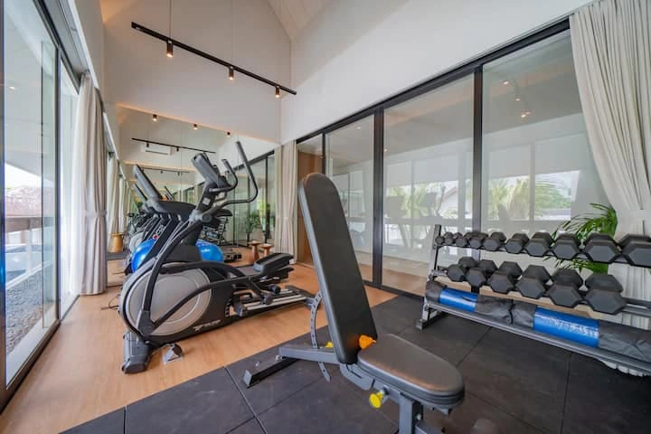 4 BEDROOMS VILLA IN PERERENAN BEACHSIDE FOR MONTHLY AND YEARLY RENT — image 4