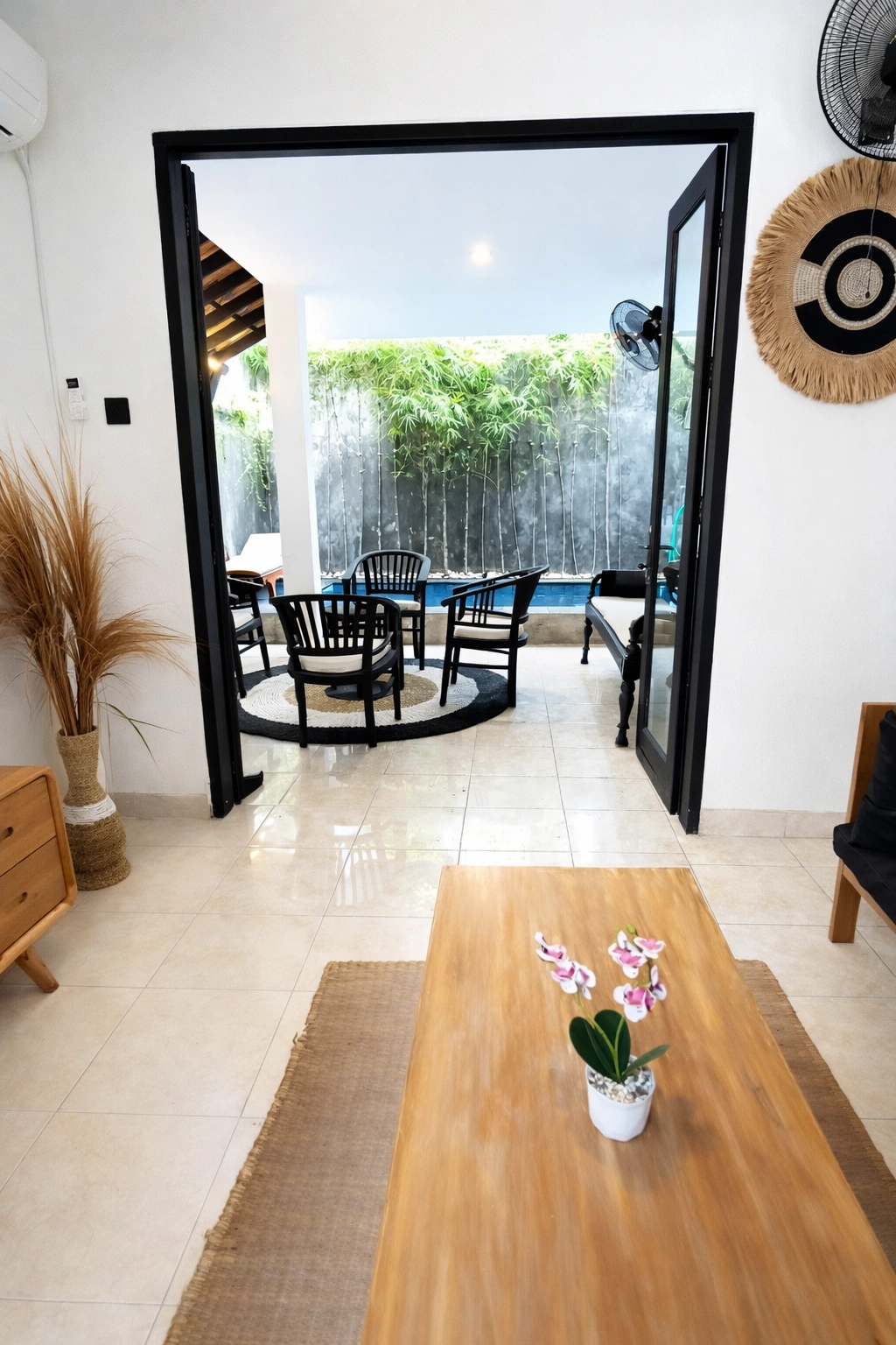3 bedroom villa in the center City of Seminyak — image 4