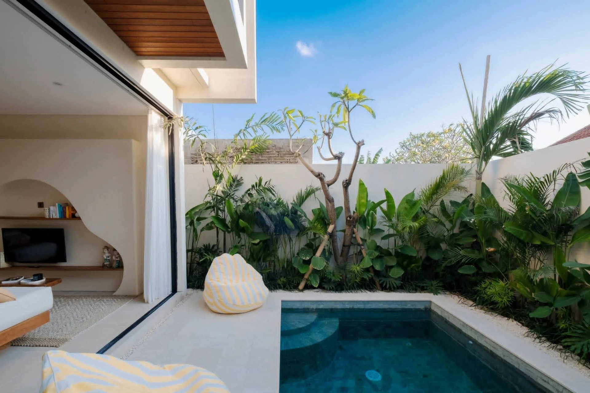 Private Villa For Rent 1 Bed In Buduk Mengwi Bali PO-4095 — image 3