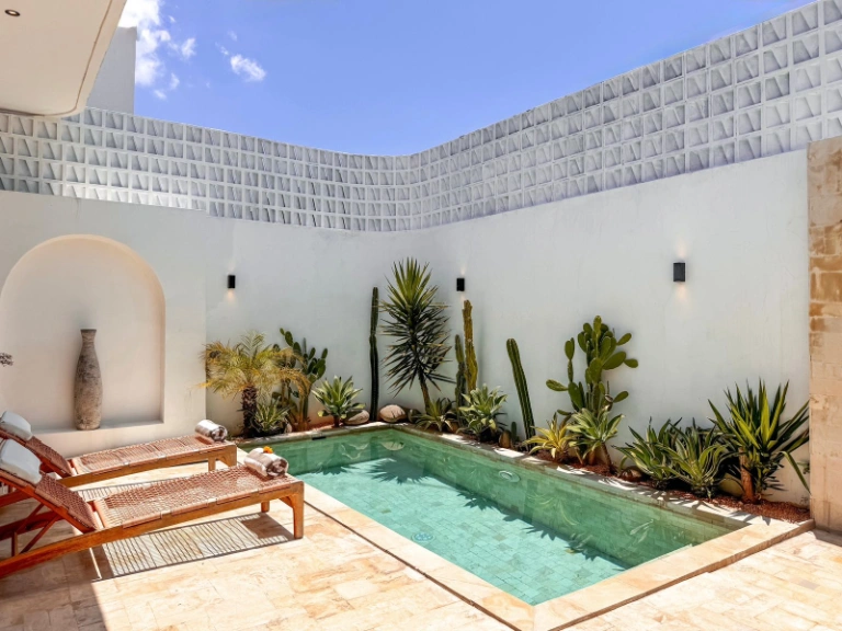 RKY40: Beautiful Modern Style 1 Bedroom Villa for Rent — image 2