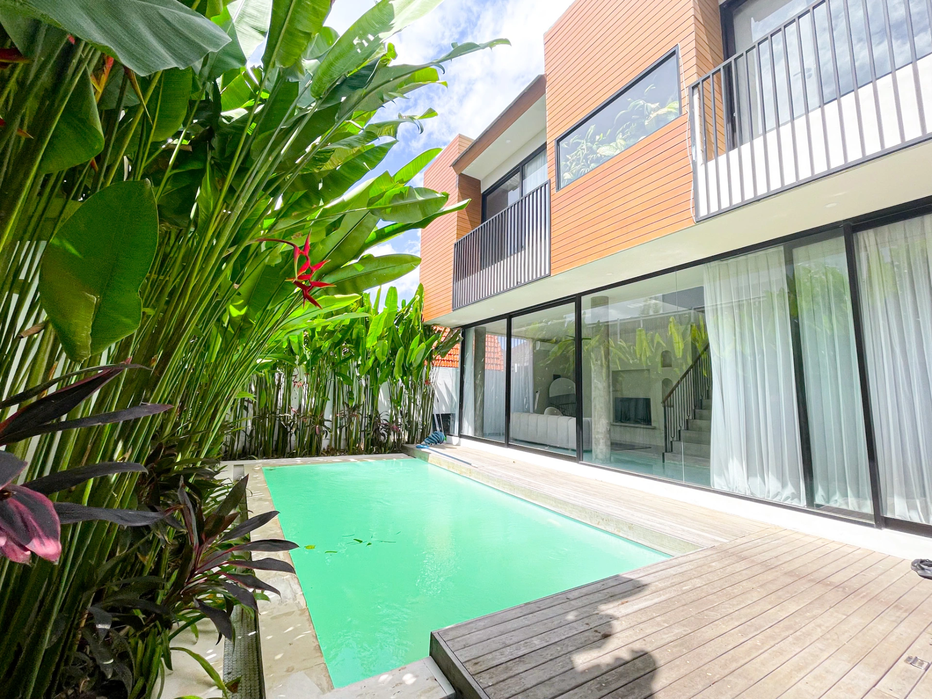RKY16: 2BR Modern Villa for Rent – Cemagi