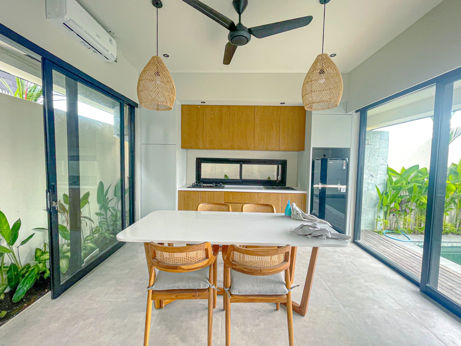 LHKY9: FOR RENT 2BR BRAND NEW VILLA - 2 MINS FROM CEMAGI BEACH — image 3