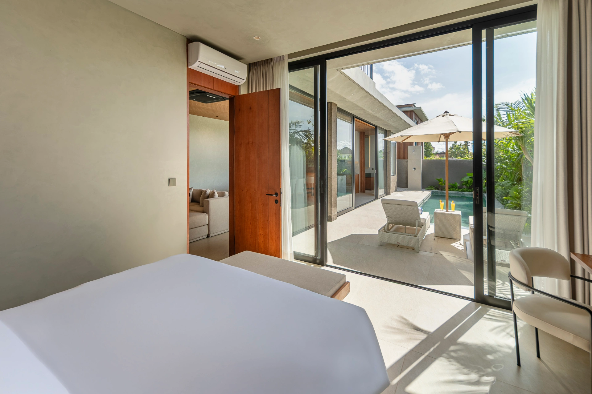 Umalas Signature Villa – Designer 4BR Private Pool Villa with Ricefield View