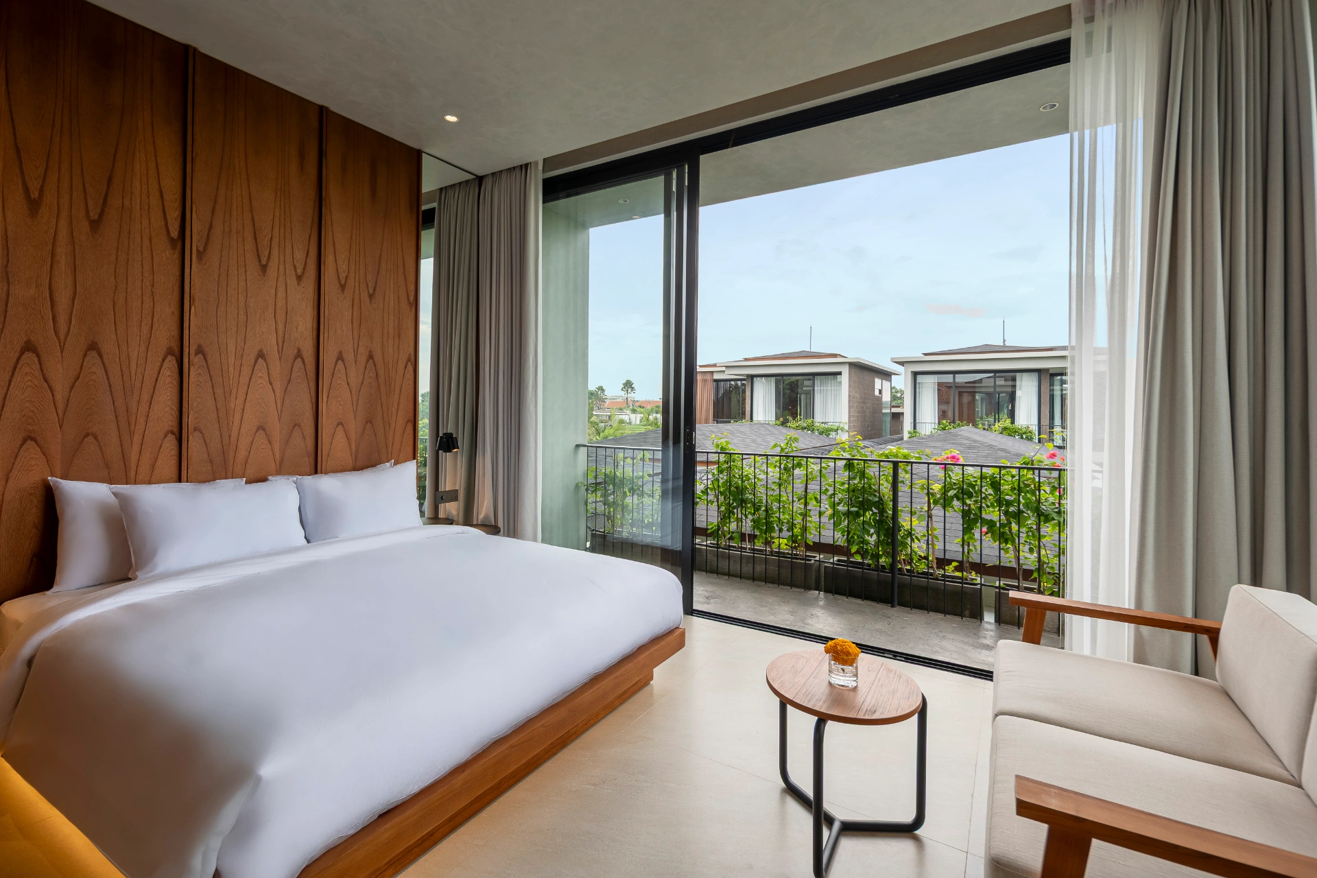 Umalas Signature Villa – Designer 4BR Private Pool Villa with Ricefield View — image 2
