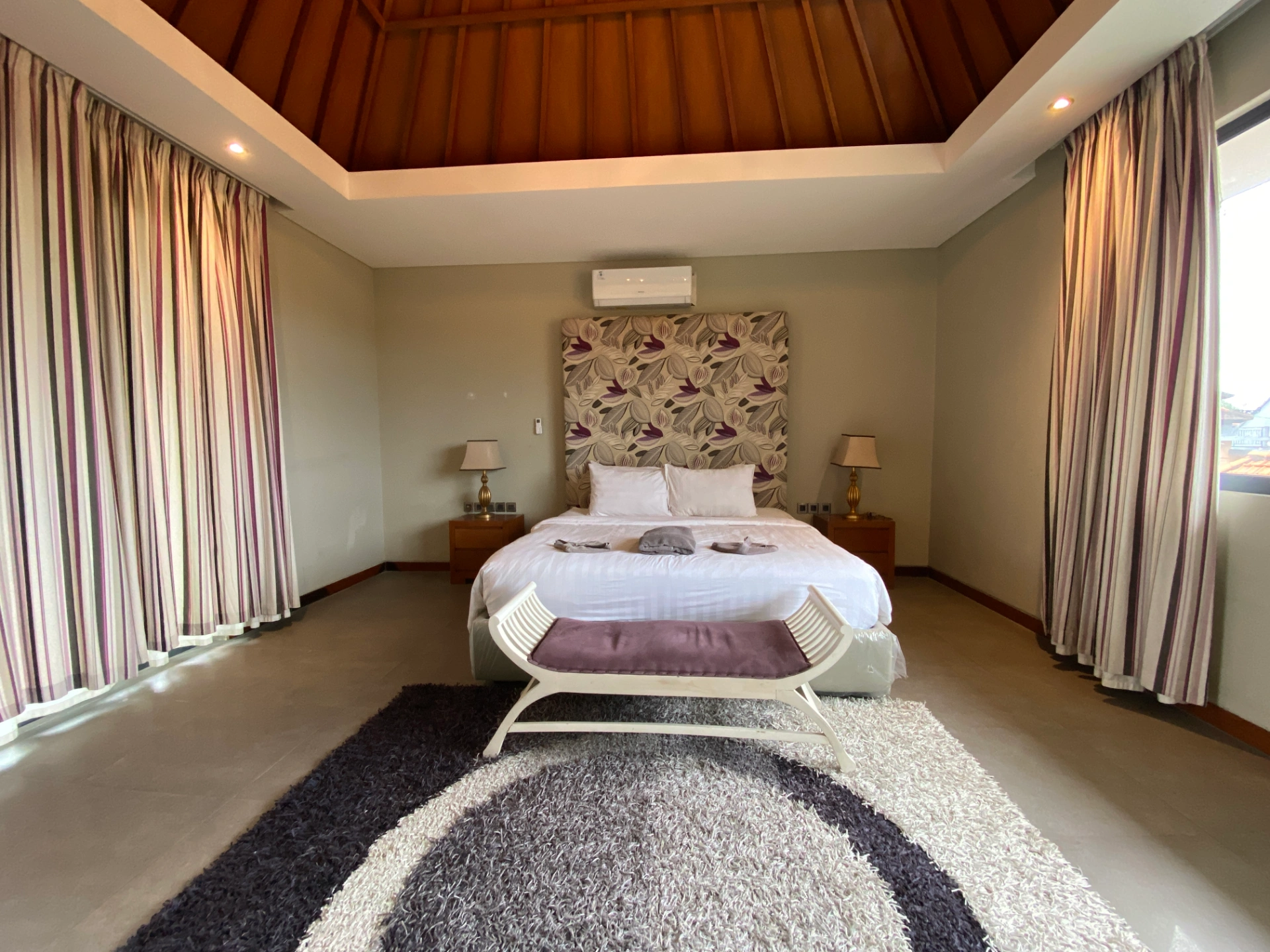 4BR Super Spacious Villa - Tumbak Bayuh — image 1