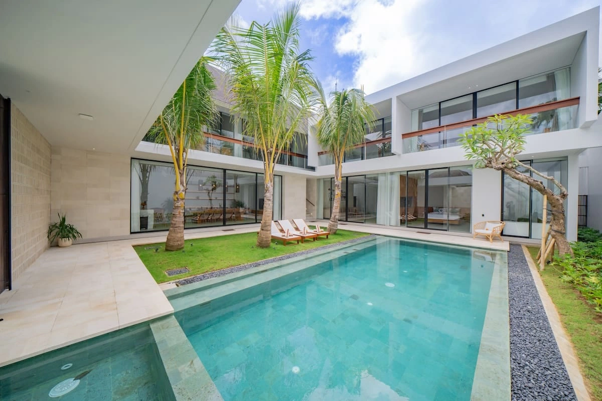 Villa For Rent 4 Bed In PererenanBadung Bali PO-4103