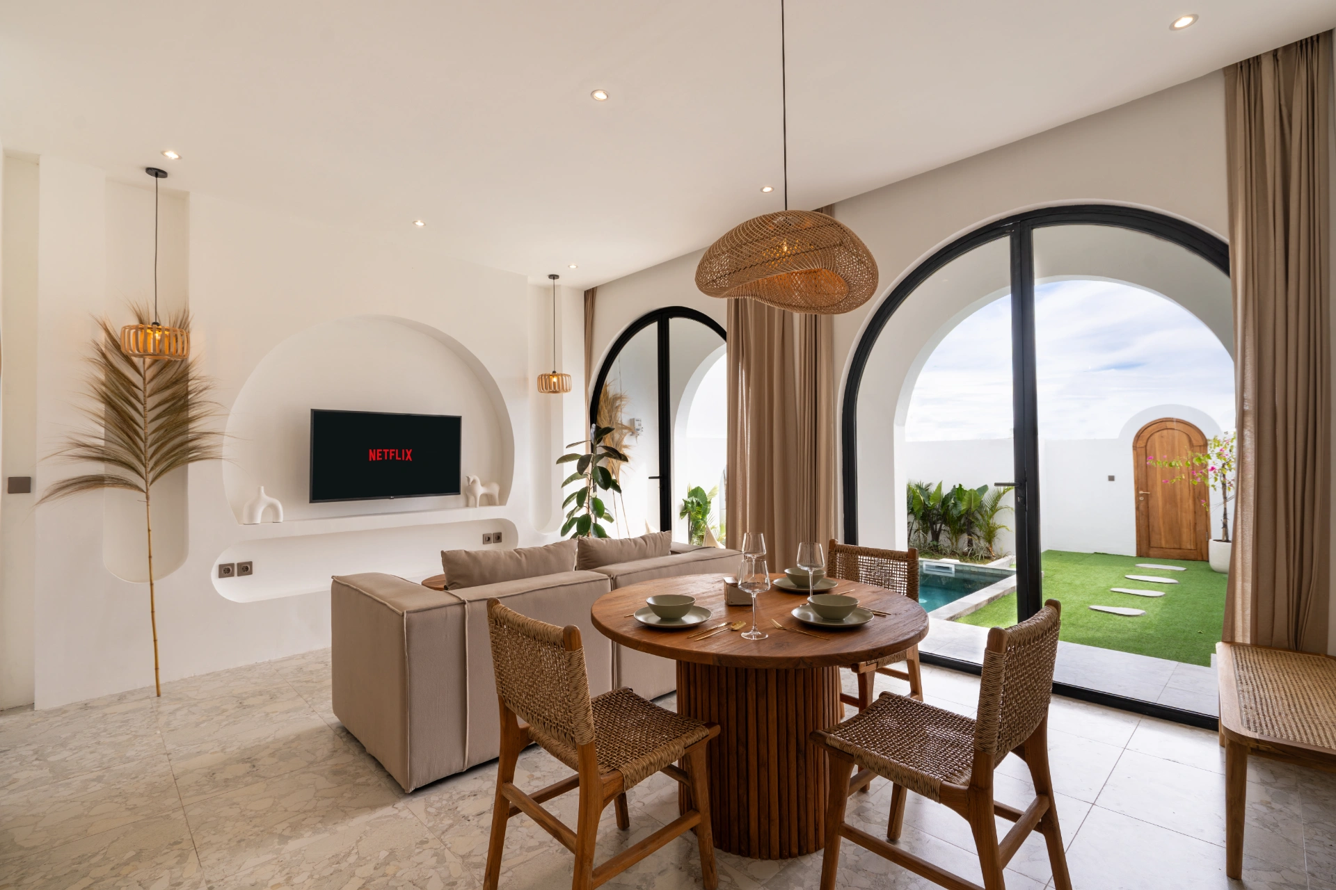 Modern 1BR Townhouse w/ Rooftop & Rice Field Views — image 4