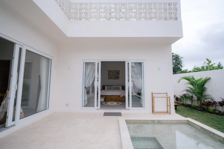 2BR Villa w/ Pool & Huge Garden — image 2